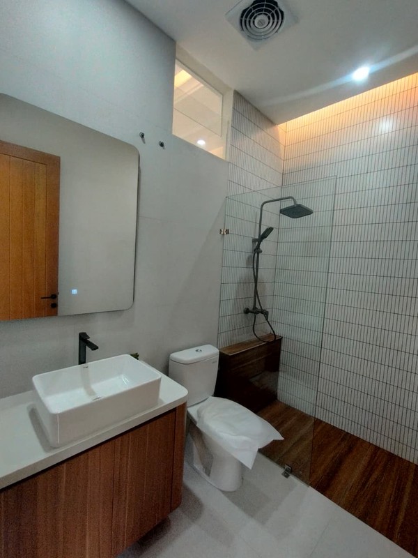 BRAND NEW HOUSE at KENCANALOKA BSD 