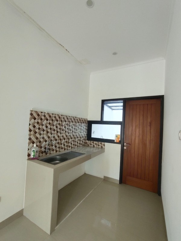 Rumah Brand New, 2 lantai, Cantik, dekat ST, Sudimara