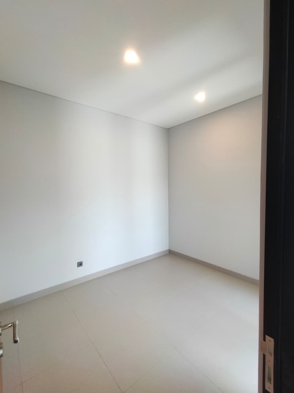 Rumah BRAND NEW di THE GREEN BSD City, Dekat Tol dan Stasiun