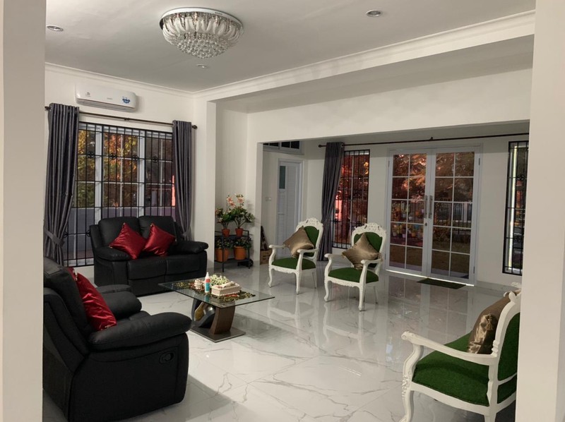 Dijual Rumah Mewah Lokasi Exclusive di Kebayoran Residence Bintaro