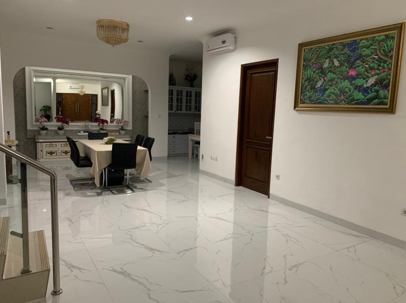 Dijual Rumah Mewah Lokasi Exclusive di Kebayoran Residence Bintaro