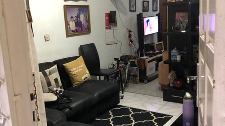 Rumah Kos Kosan Nyaman 9 Pintu di Kebayoran Lama, Jakarta Selatan