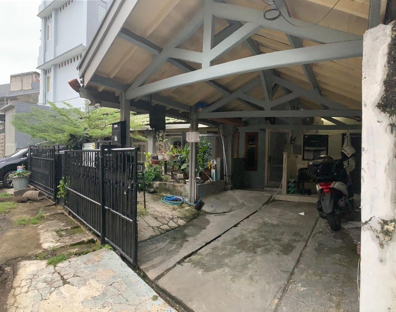 Rumah Kos Kosan Nyaman 9 Pintu di Kebayoran Lama, Jakarta Selatan