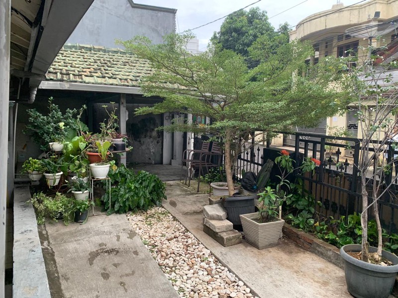 Rumah Kos Kosan Nyaman 9 Pintu di Kebayoran Lama, Jakarta Selatan