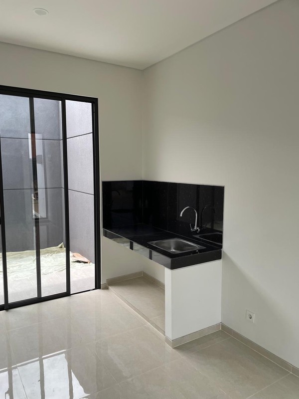 Rumah Brand New, Minimalis, 2 Lantai, Dalam Cluster kemanan 24 Jam di Bintaro