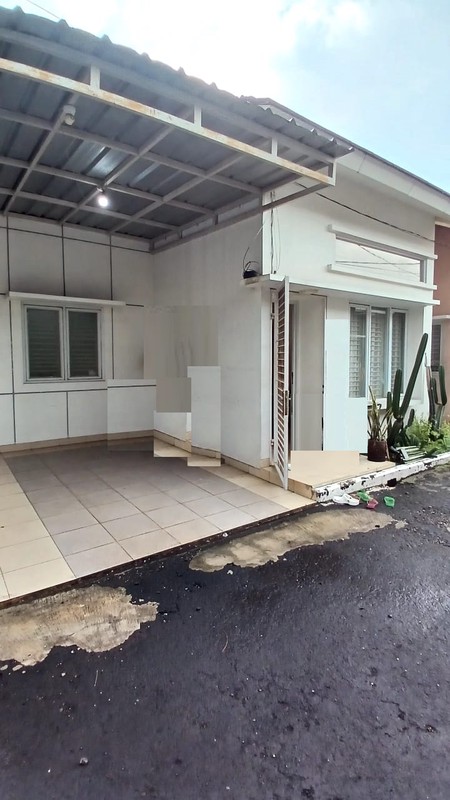 Rumah Cantik Minimalis Siap Huni di bawah 1M di Cipadu