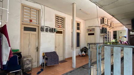 Rumah di Menteng Jakarta Pusat dengan LT 299 m2 LB 170 m2 SHM