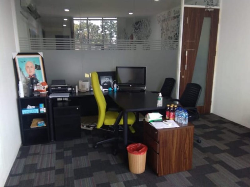 Ruko 4 Lantai di Jl. Prof. Dr. Soepomo, Tebet - Jaksel