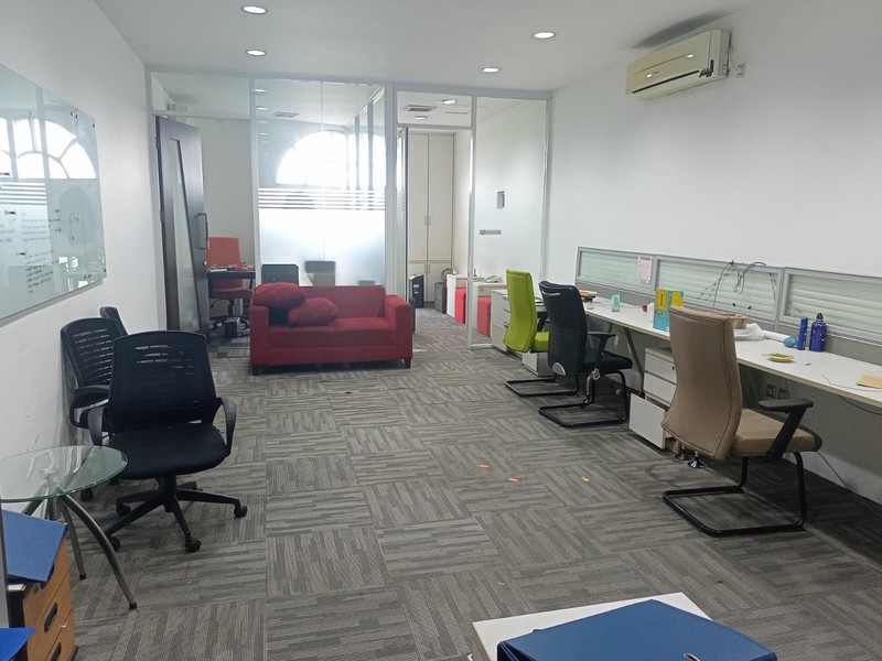 Ruko 4 Lantai di Jl. Prof. Dr. Soepomo, Tebet - Jaksel