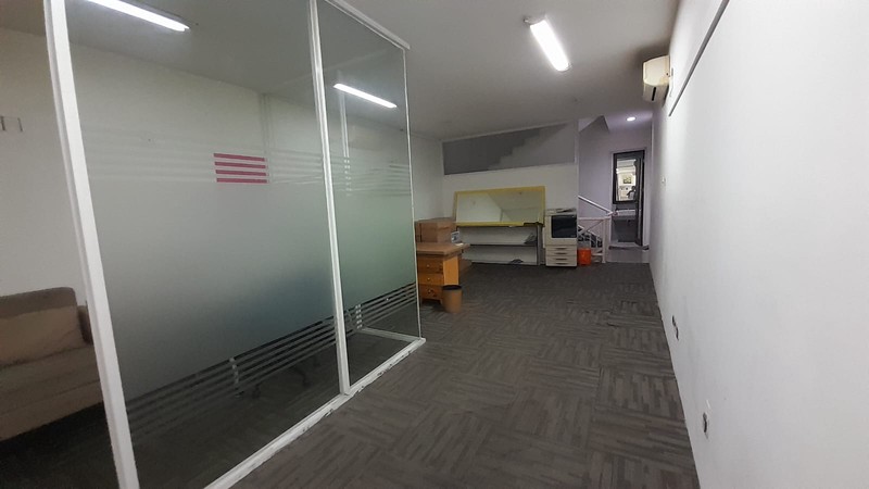 Ruko 4 Lantai di Jl. Prof. Dr. Soepomo, Tebet - Jaksel