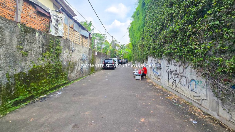 Dijual Rumah Tua Hitung Tanah di Kebayoran Baru