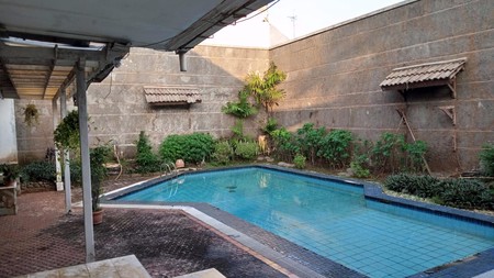 Rumah 2 Lantai Siap Huni dengan LT 877 m2 LB 600 m2 @Lebak Bulus, Jakarta Selatan