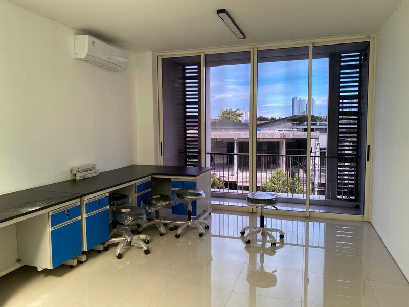 Dijual Ruko Graha Natura Soho - Modern 3 Lantai Surabaya Barat Dekat Gwalk Citraland, Sma Margie, Sekolah Cambridge, Pakuwon Mall, Ptc, Supermall