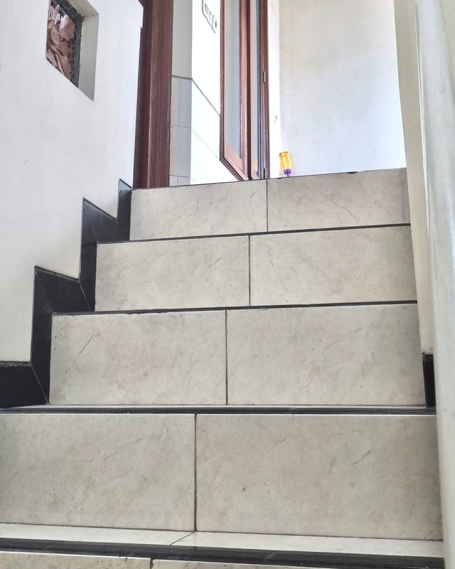 Sewa Rumah Murah Strategis Surabaya Barat Darmo Permai Selatan Dekat Apartement