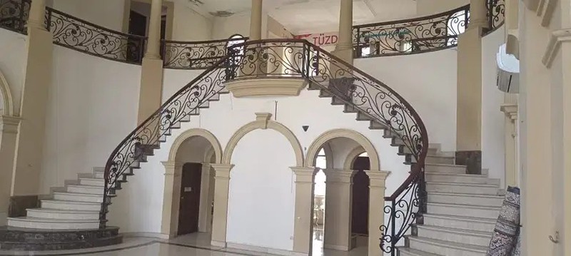 Rumah Mewah Asri Lokasi Strategis di Patra Kuningan, Jakarta Selatan