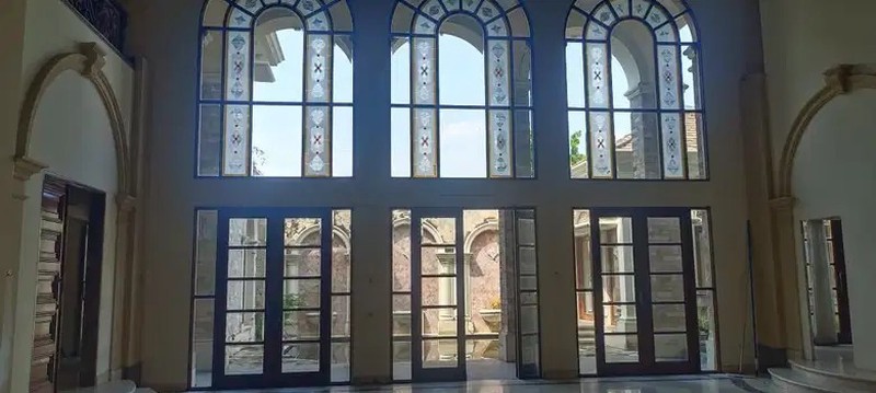 Rumah Mewah Asri Lokasi Strategis di Patra Kuningan, Jakarta Selatan