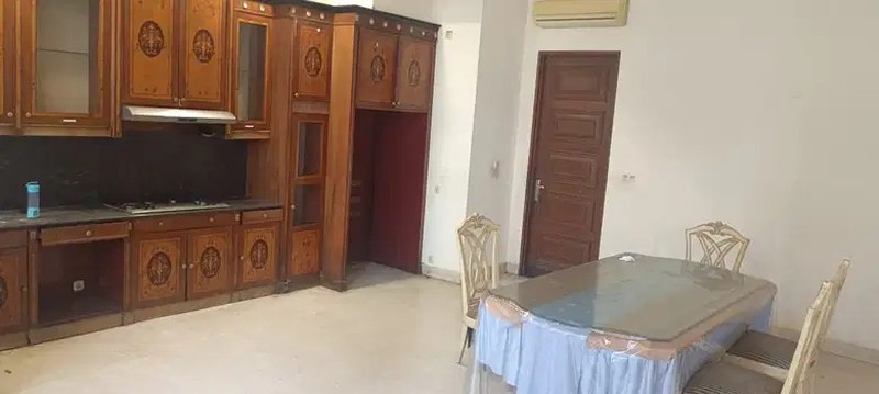 Rumah Mewah Asri Lokasi Strategis di Patra Kuningan, Jakarta Selatan