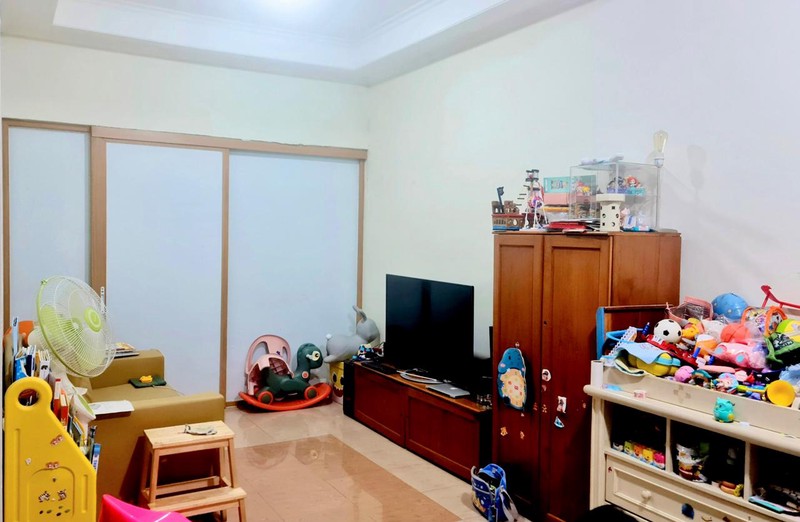 Rumah Hitung Tanah Area Cipete