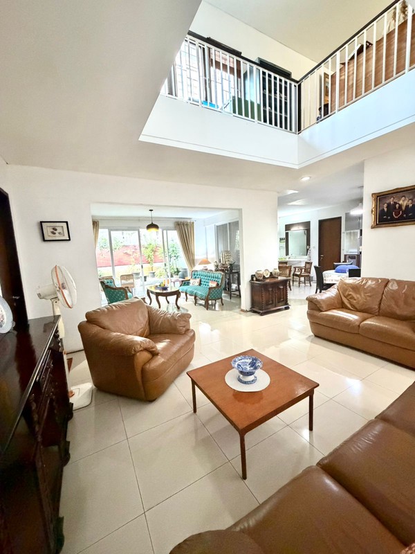 Rumah Mewah 2 Lantai Siap Huni dengan Hunian Asri @Bintaro Sektor 9