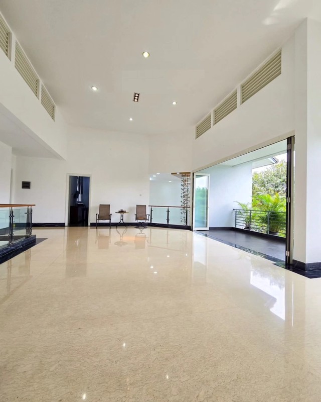 Rumah Lux 2Lantai Diarea Telaga Golf, Near Pusat Bisnis BSD .