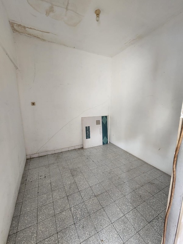 Dijual Rumah Lama  di jl. Petojo Selatan, Jakarta Pusat, Di Bawah Harga NJOP