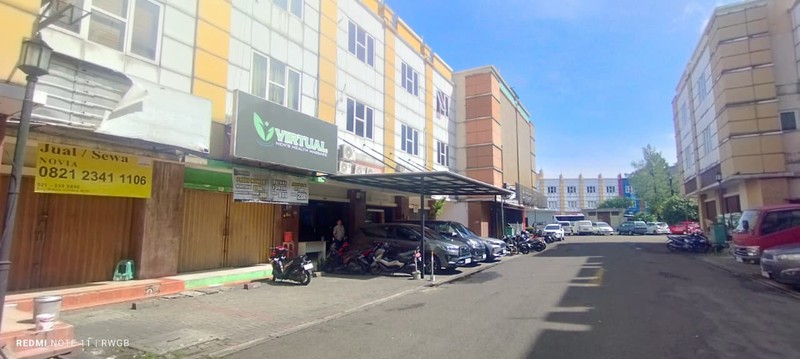 Hanya 2 M saja jarang ada boleh cek sebelah jual cepat ruko golden boulevard BSD City