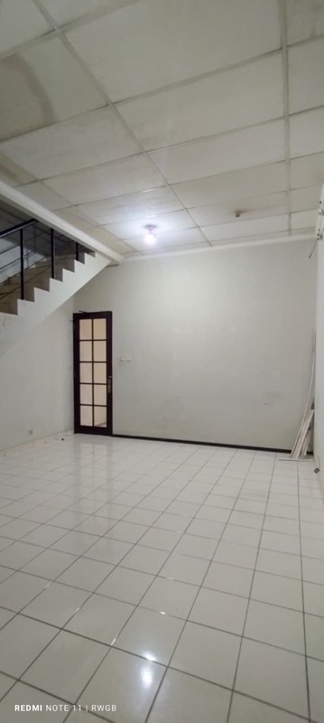 Hanya 2 M saja jarang ada boleh cek sebelah jual cepat ruko golden boulevard BSD City