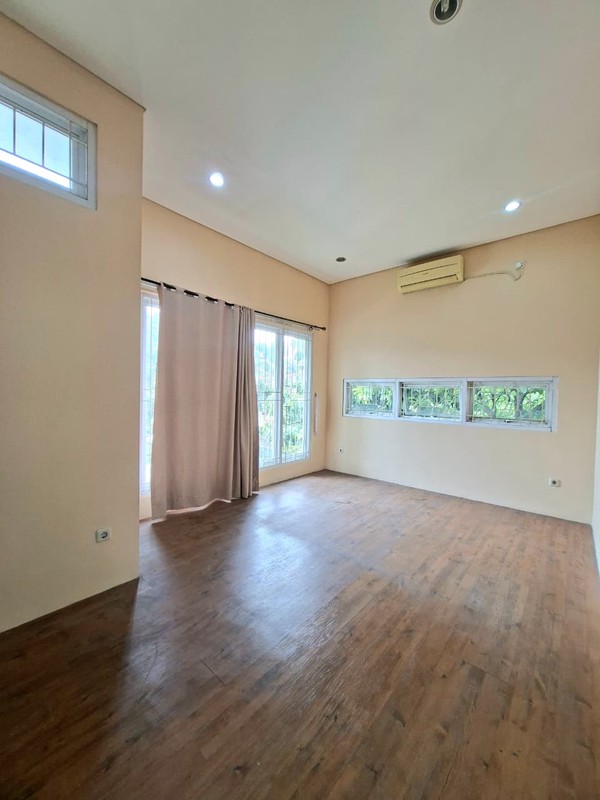 Rumah 2 Lantai Siap Huni Lokasi Premium dengan Hunian Nyaman dan Asri SHM @Bintaro Sektor 9