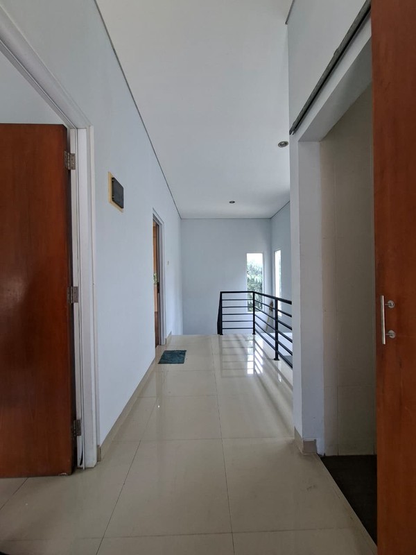 Rumah 2 Lantai Siap Huni Lokasi Premium dengan Hunian Nyaman dan Asri SHM @Bintaro Sektor 9