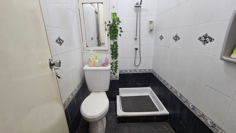 Tapos raya luas 250 rumah jalan utama tapos cocok untuk usaha