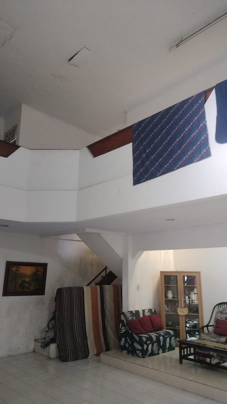 Rumah di Meruya Jakarta Barat Siap Huni dengan LT 412 LB 208 SHm 