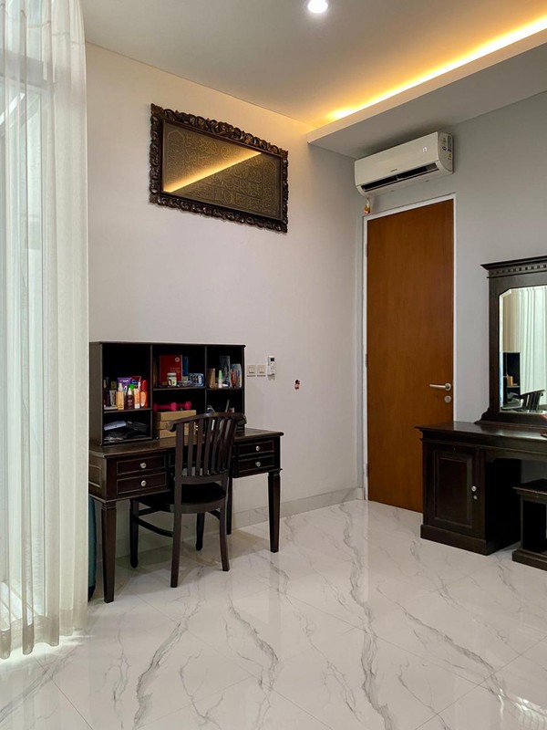 Rumah Bagus Siap Huni di Pondok Aren, Tangerang Selatan