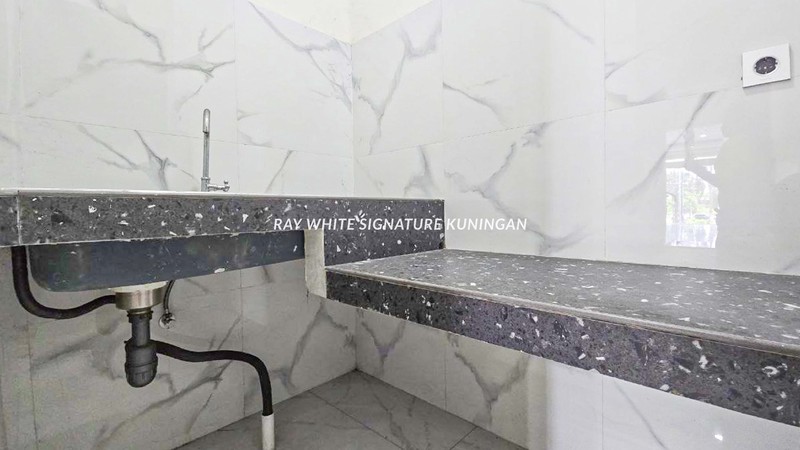 Dijual Gedung Perkantoran Baru Di Pondok Pinang Raya 