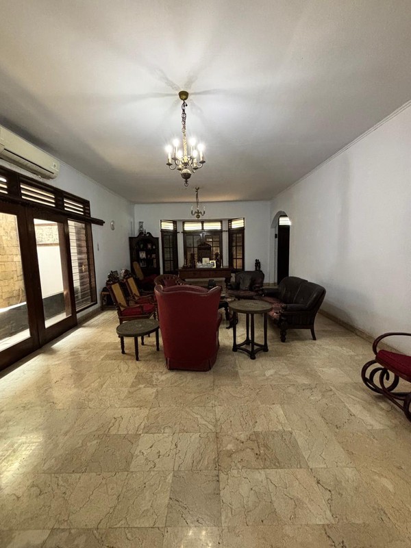 Lokasi Emas! Rumah Dijual di Cempaka Putih Tengah dengan Penawaran Menarik