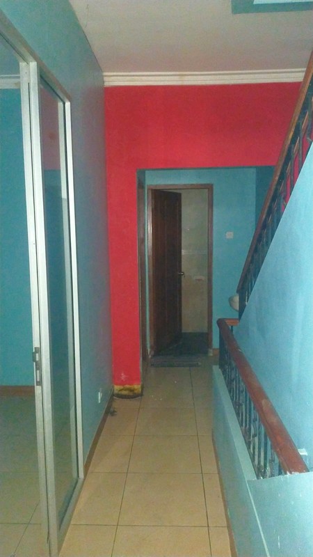 Disewakan Eksklusif Ruko 3 Lantai di Ruko Caragrande, Tepi Ring Road Utara, Sleman