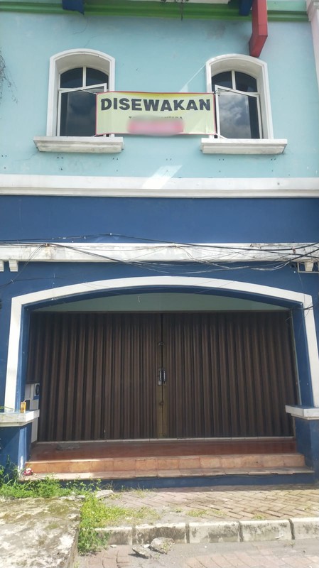 Disewakan Eksklusif Ruko 3 Lantai di Ruko Caragrande, Tepi Ring Road Utara, Sleman