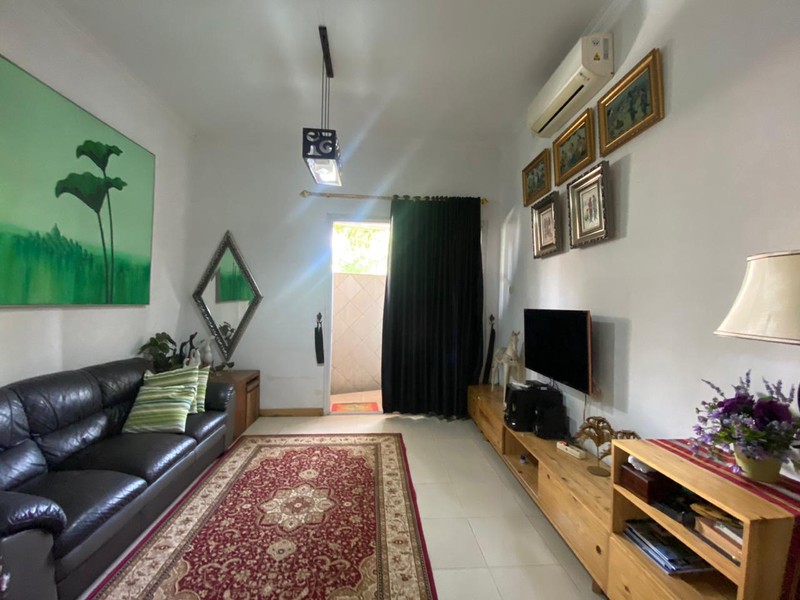 RUMAH CANTIK MINIMALIS, POSISI HOEK DI GRAND NUSA INDAH CILEUNGSI