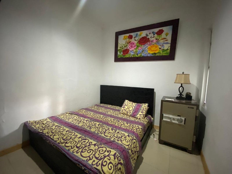 RUMAH CANTIK MINIMALIS, POSISI HOEK DI GRAND NUSA INDAH CILEUNGSI