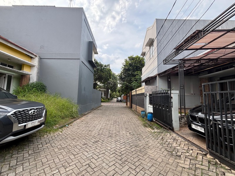 Rumah Cantik Satu Lantai di Cibubur Village 3 Jakarta Timur 
