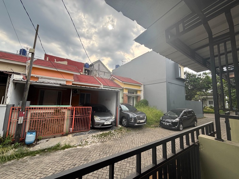 Rumah Cantik Satu Lantai di Cibubur Village 3 Jakarta Timur 