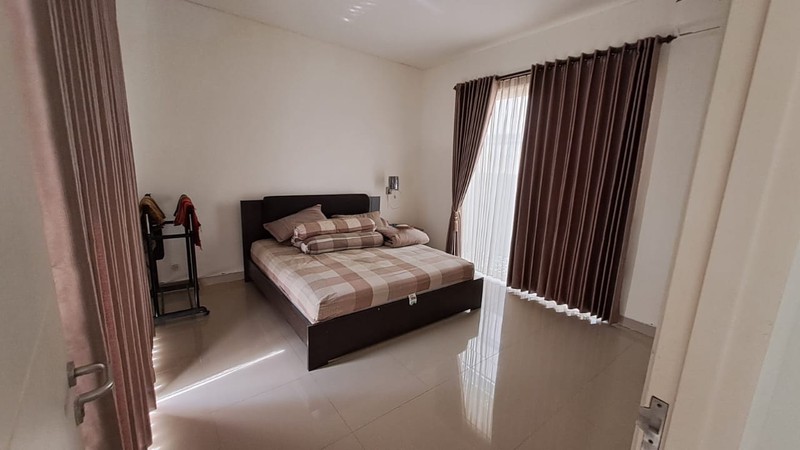 MURAH  Dijual Rumah Villa The Taman Dayu Pandaan Jatim- Grand Riviera - Bonus Semi Furnished Spesial Kolam Renang Depan Rumah Langsung - Udara Sejuk - Taman Hijau Asri Strategis Dekat Akses Tol, Fasil