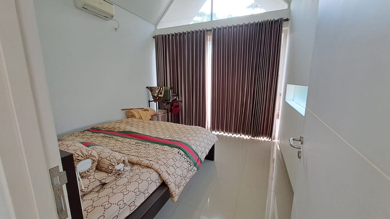 MURAH  Dijual Rumah Villa The Taman Dayu Pandaan Jatim- Grand Riviera - Bonus Semi Furnished Spesial Kolam Renang Depan Rumah Langsung - Udara Sejuk - Taman Hijau Asri Strategis Dekat Akses Tol, Fasil