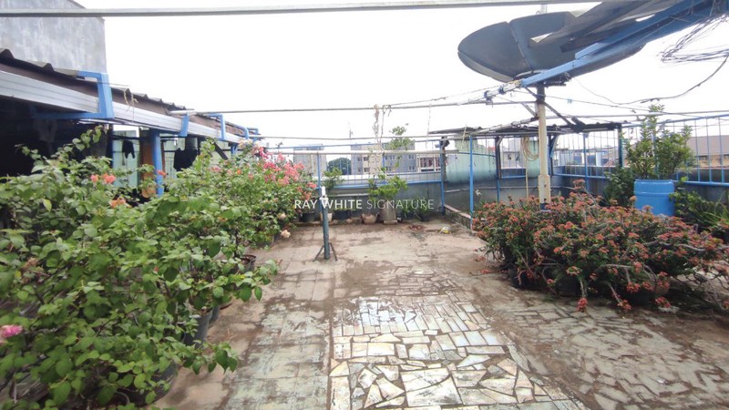 Dijual Rumah Tinggal dan Kost di Jl Kramat Lontar