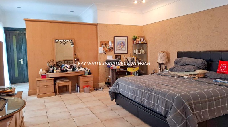 Rumah Siap Huni Lokasi Prime di Jl. Lengkong Pondok Indah