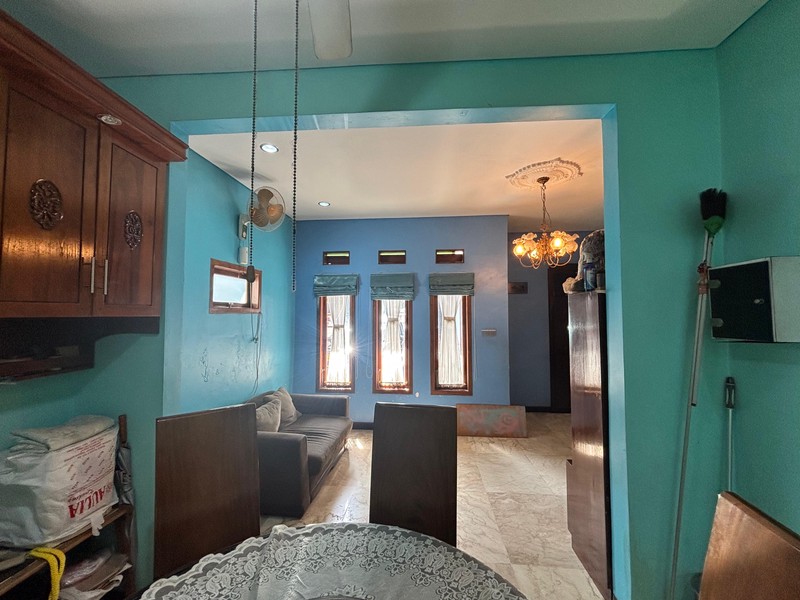 Rumah Besar 2 Lantai di Jl. Raya Bogor Kramatjati Jak Tim