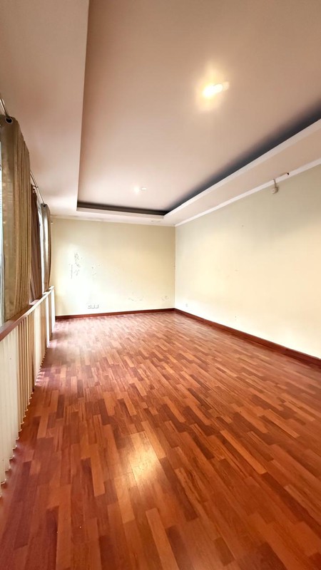 Rumah Bagus di Bintaro Jaya dengan KT 4+1 KM 3+1 Surat SHM @Sektor 7