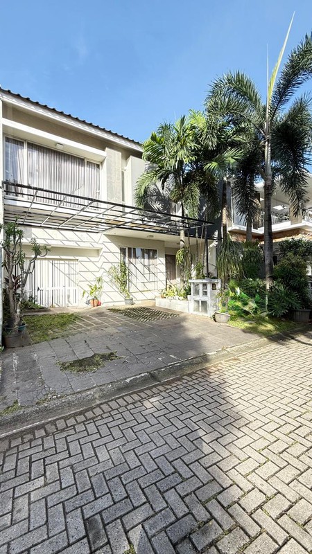 Rumah Bagus di Bintaro Jaya dengan KT 4+1 KM 3+1 Surat SHM @Sektor 7