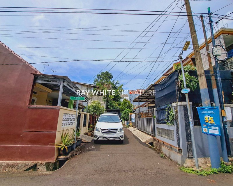 Dijual Rumah Hitung Tanah di Ciledug