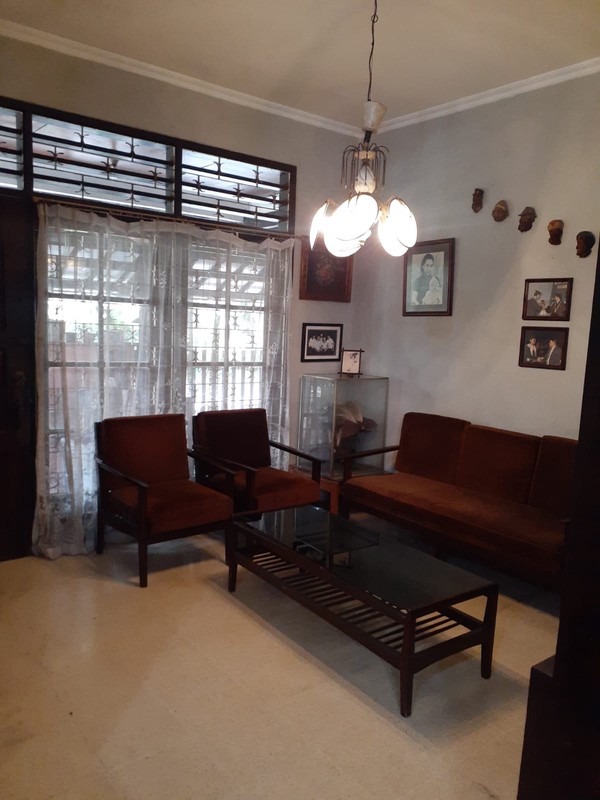 Rumah Nyaman di Bintaro Sektor 1 - Lokasi Strategis & Lingkungan Asri