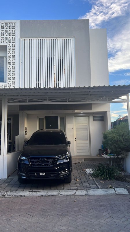 Rumah Dijual Dian Istana Wiyung Surabaya